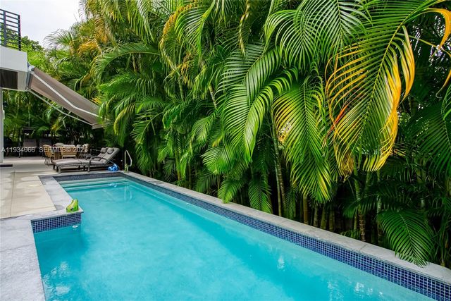 311 SE 189th St., Sunny Isles Beach, FL 33160