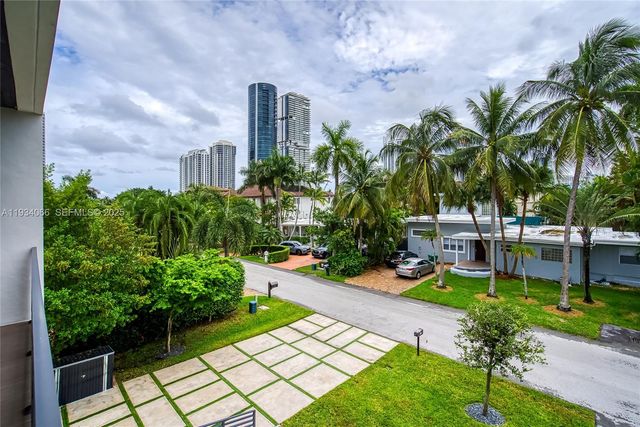 311 SE 189th St., Sunny Isles Beach, FL 33160