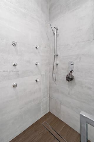 311 SE 189th St., Sunny Isles Beach, FL 33160