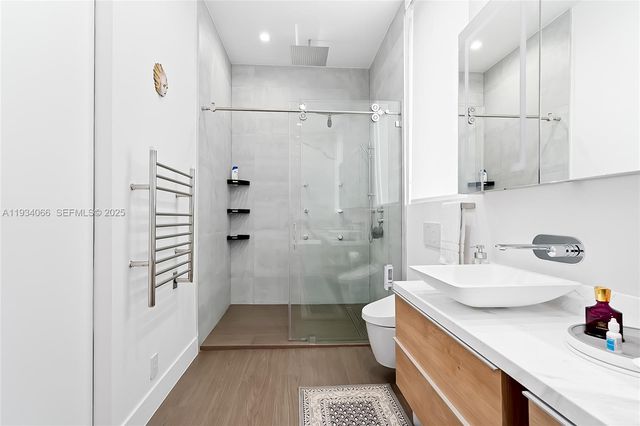 311 SE 189th St., Sunny Isles Beach, FL 33160