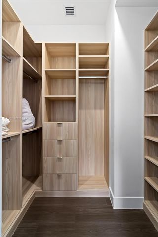 311 SE 189th St., Sunny Isles Beach, FL 33160