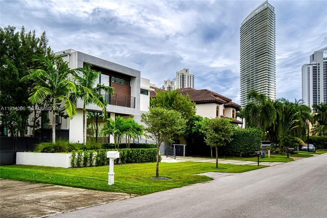 311 SE 189th St., Sunny Isles Beach, FL 33160