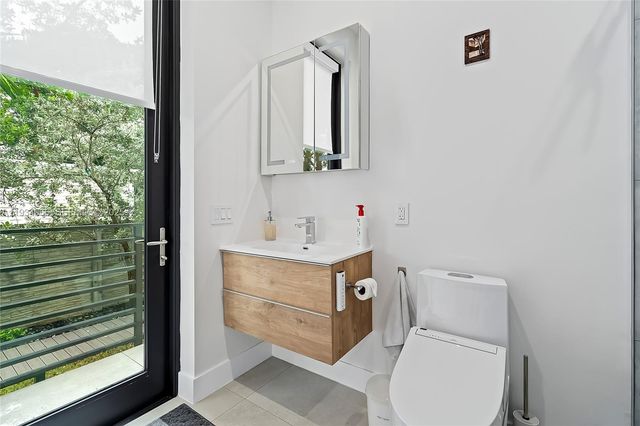 311 SE 189th St., Sunny Isles Beach, FL 33160