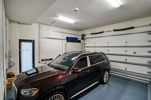 311 SE 189th St., Sunny Isles Beach, FL 33160