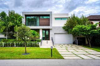 311 SE 189th St., Sunny Isles Beach, FL 33160