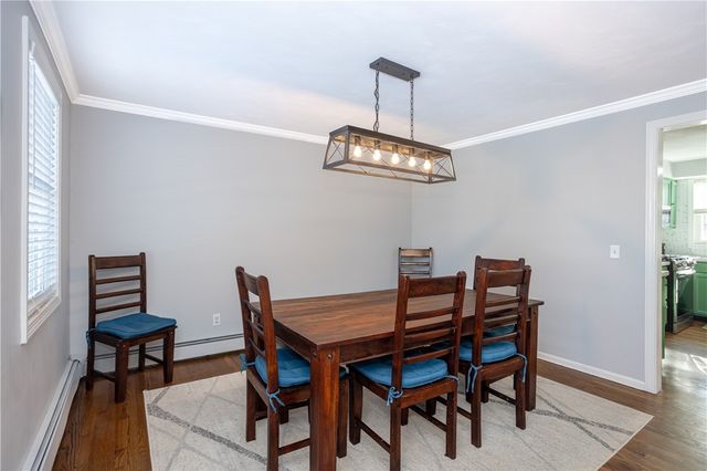 68 Fox Run, Cranston, RI 02921