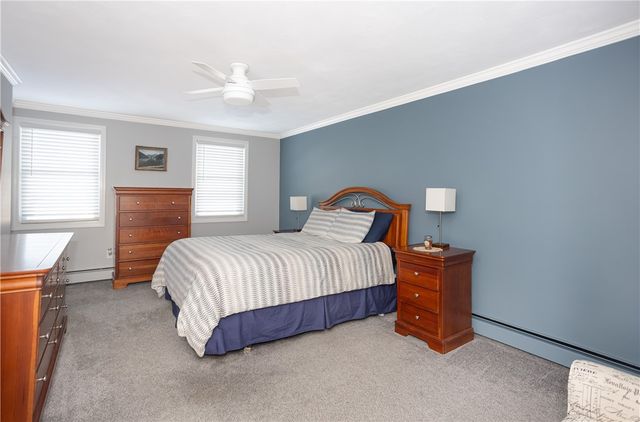 68 Fox Run, Cranston, RI 02921