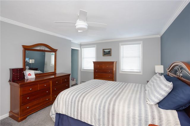 68 Fox Run, Cranston, RI 02921