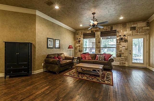 5249 Cornerwood Drive, Fort Worth, TX 76244