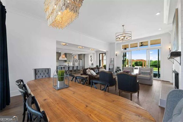 450 Dix Lee On Drive, Fayetteville, GA 30214