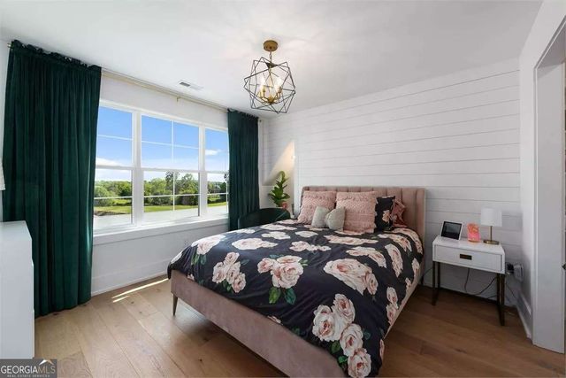 450 Dix Lee On Drive, Fayetteville, GA 30214