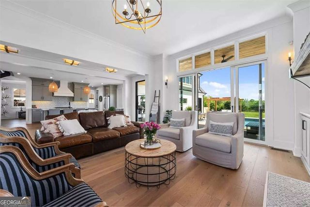 450 Dix Lee On Drive, Fayetteville, GA 30214