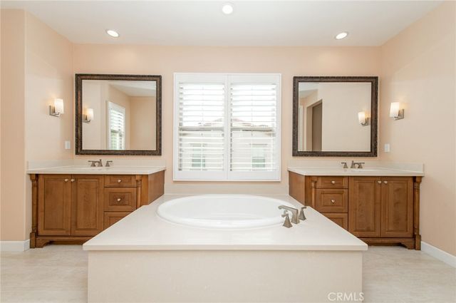 55 Hazelton, Irvine, CA 92620