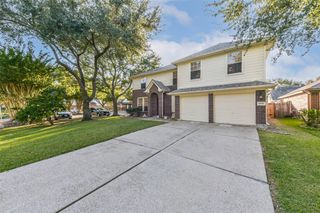 11830 Pedernales Falls Lane, Sugar Land, TX 77498