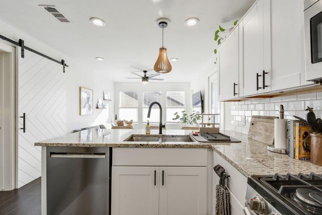 2901 Glen Rae ST A, Austin, TX 78702