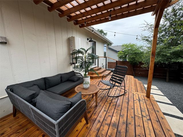 2901 Glen Rae ST A, Austin, TX 78702