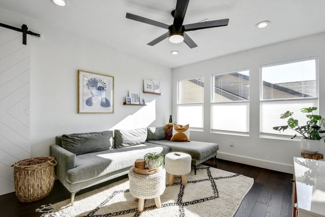 2901 Glen Rae ST A, Austin, TX 78702