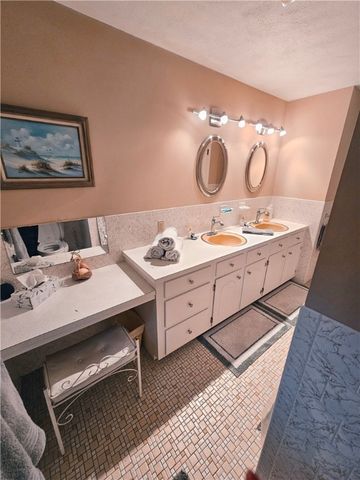 6 Blue Spruce Drive, Coventry, RI 02816