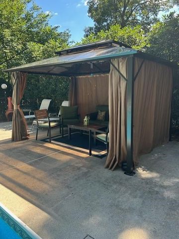 6 Blue Spruce Drive, Coventry, RI 02816