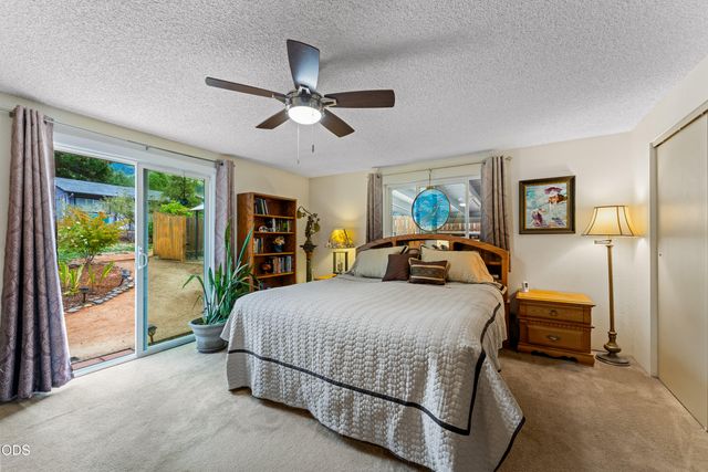 221 Village Lane, Grants Pass, OR 97527
