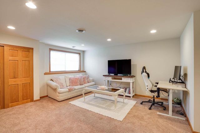 3833 Maple Grove Drive, Madison, WI 53719