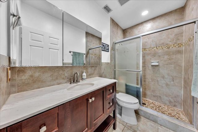 16138 Emerald Cove Rd, Weston, FL 33331