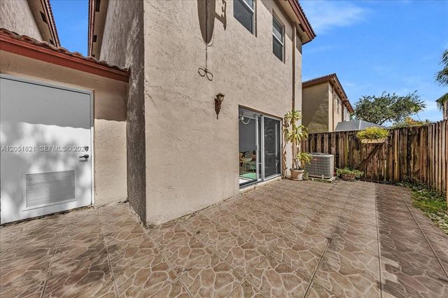 16138 Emerald Cove Rd, Weston, FL 33331