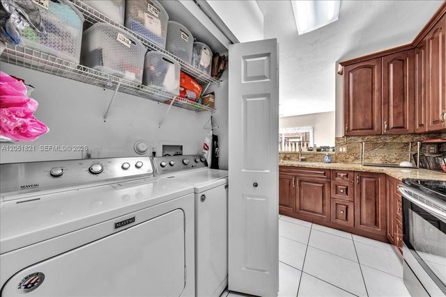 16138 Emerald Cove Rd, Weston, FL 33331