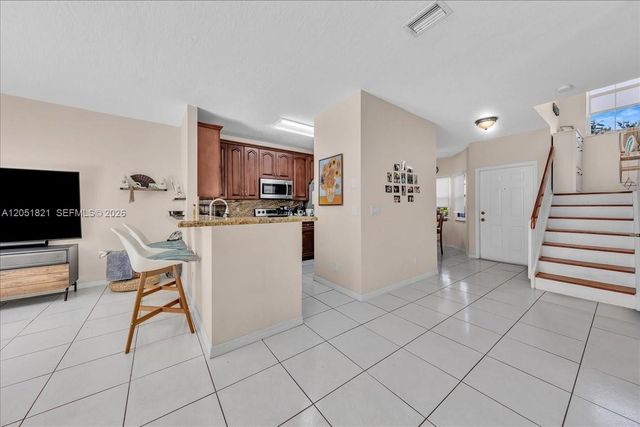 16138 Emerald Cove Rd, Weston, FL 33331