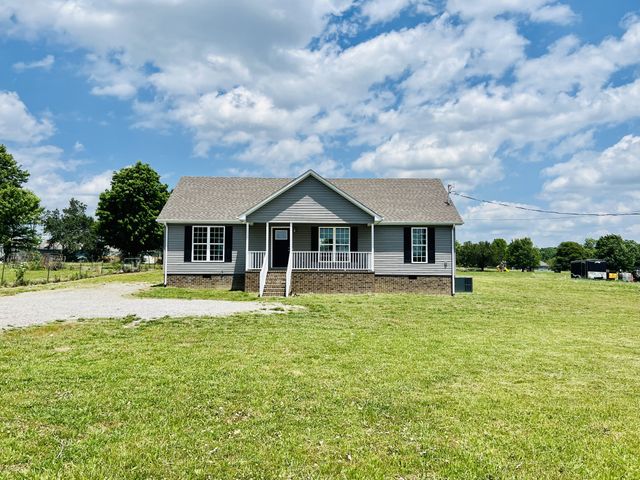 4560 Fall River Rd, Pulaski, TN 38478