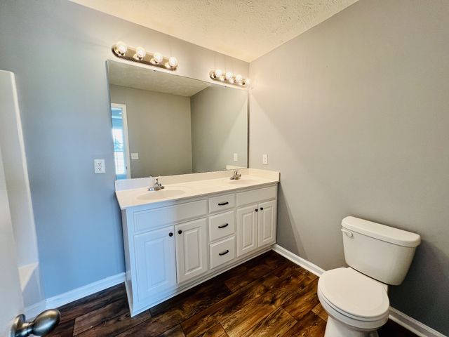 4560 Fall River Rd, Pulaski, TN 38478
