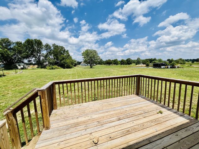 4560 Fall River Rd, Pulaski, TN 38478