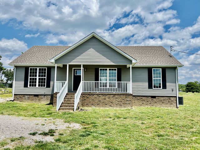 4560 Fall River Rd, Pulaski, TN 38478