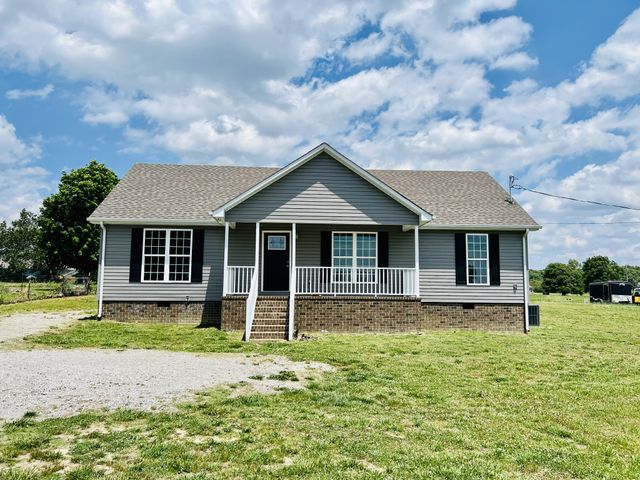 4560 Fall River Rd, Pulaski, TN 38478