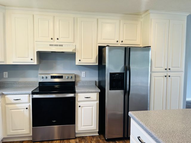 4560 Fall River Rd, Pulaski, TN 38478