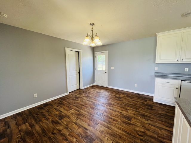 4560 Fall River Rd, Pulaski, TN 38478