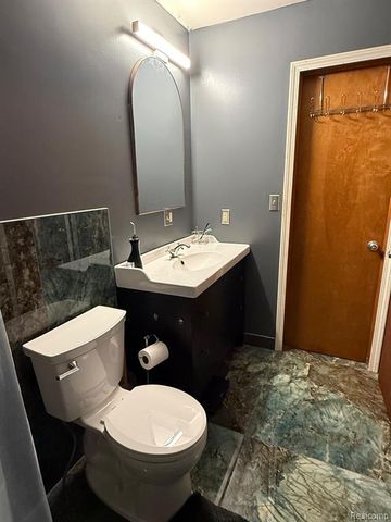 8819 Woodshire Drive, White Lake, MI 48386