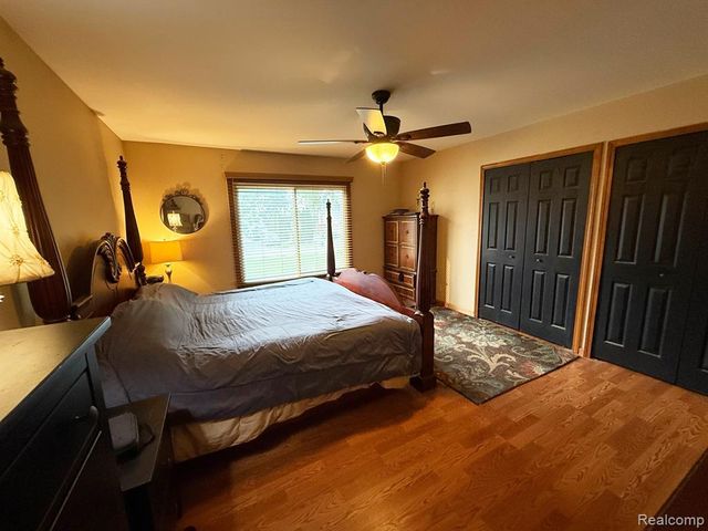 8819 Woodshire Drive, White Lake, MI 48386