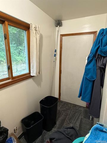 8819 Woodshire Drive, White Lake, MI 48386