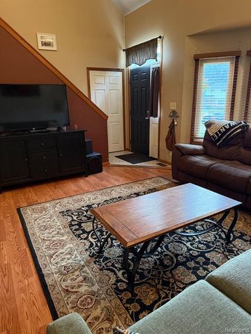8819 Woodshire Drive, White Lake, MI 48386
