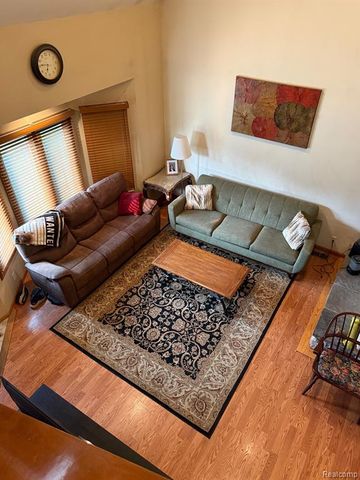 8819 Woodshire Drive, White Lake, MI 48386
