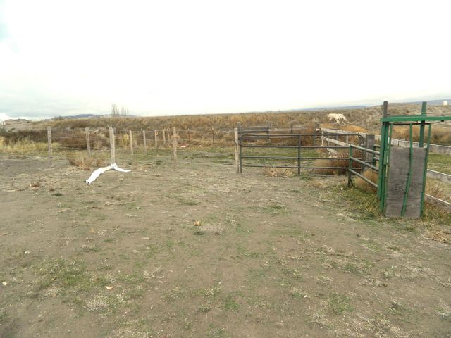 1267 Joe Wright Road, Klamath Falls, OR 97603