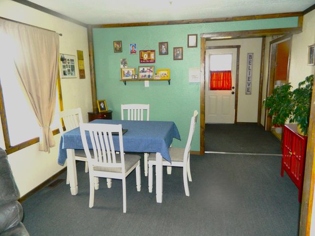 1267 Joe Wright Road, Klamath Falls, OR 97603