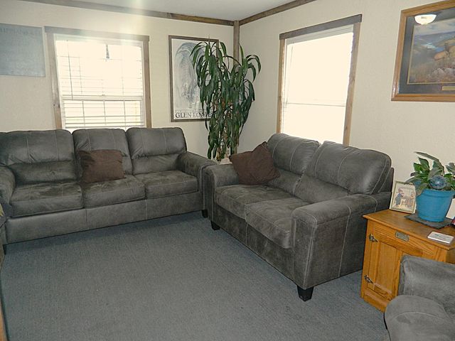 1267 Joe Wright Road, Klamath Falls, OR 97603