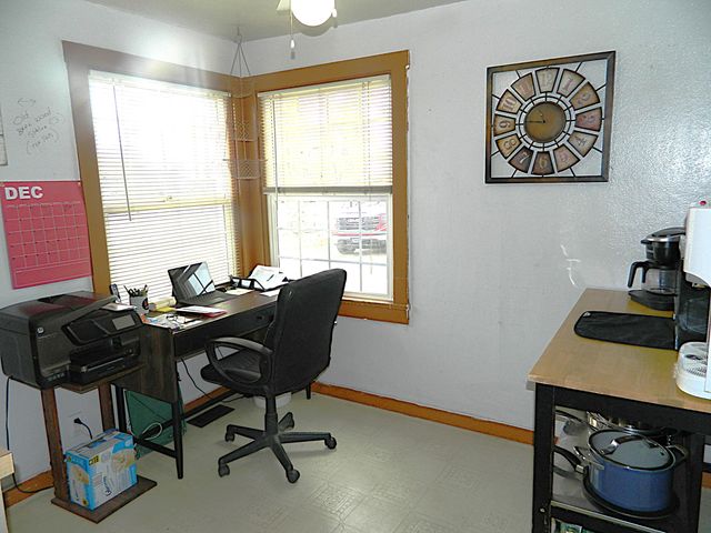 1267 Joe Wright Road, Klamath Falls, OR 97603