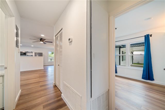 1702 Santa Fe Dr, Kingsville, TX 78363