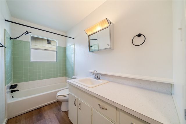 1702 Santa Fe Dr, Kingsville, TX 78363