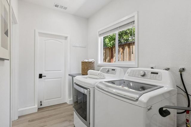 551 Newbridge Street, Menlo Park, CA 94025