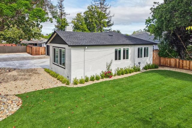 551 Newbridge Street, Menlo Park, CA 94025