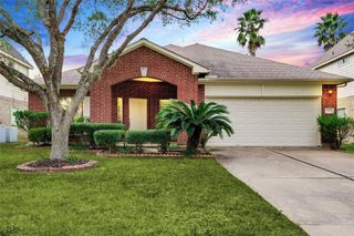 3402 Pebble Beach Lane, Pearland, TX 77584